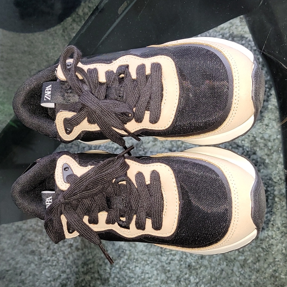 ZARA cream and black sneakers size 37=7